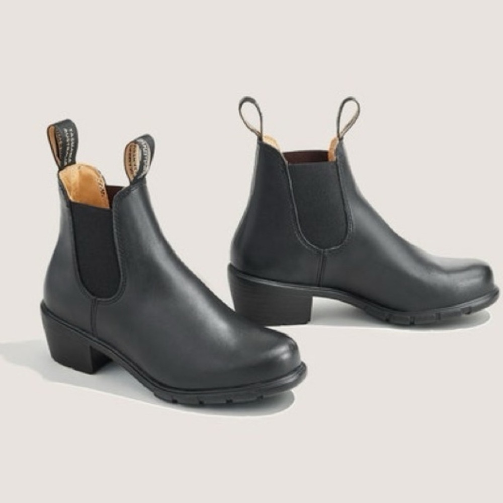Blundstone 1671 Heeled Chelsea Boots - Picture 5 of 16